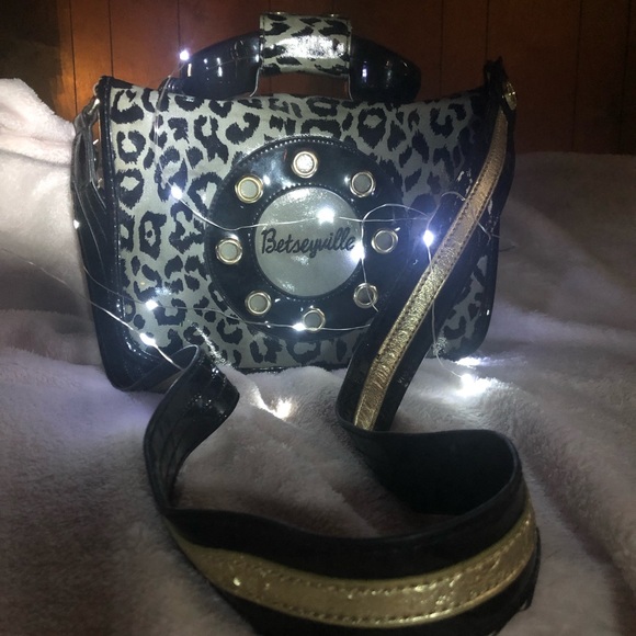 Betsey Johnson Handbags - Betseyville “Call Me” Crossbody Bag